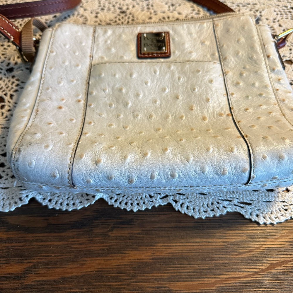White Dooney & Bourke cross body bag
